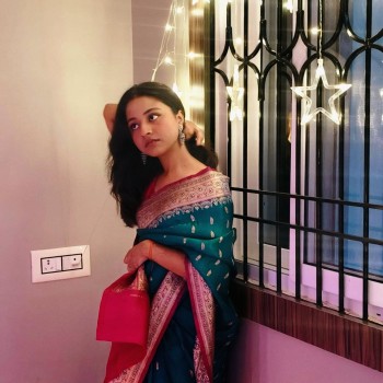 Draped in grace, glowing in elegance